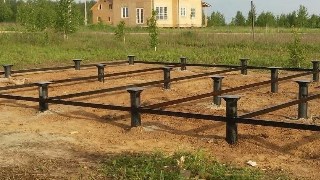 Установка и монтаж - винтовые сваи в Назарово для свайного фундамента дома. Цена от 2083 руб - видео закручивание