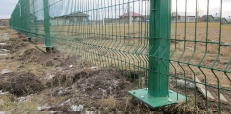 Купить сваи для ограждения от производителя в Назарово от 1406 руб: низкая цена, быстрая установка